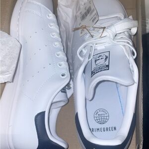 Adidas White and Black Sneakers Classic Style